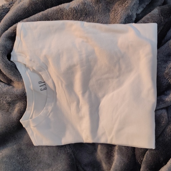 Gap's CloseKnit Jersey T-Shirt - Picture 6 of 8